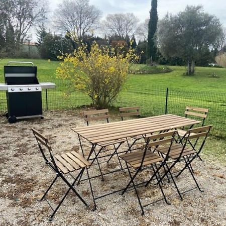 Appartement En Provence Шаторенар Экстерьер фото